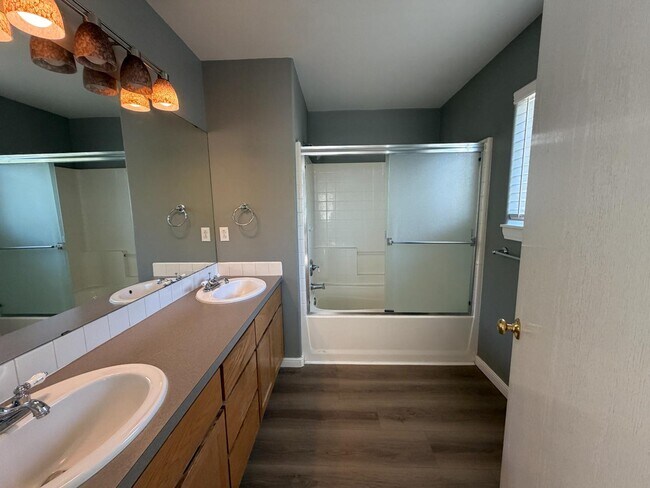 Building Photo - 2255 NW Monterey Pines Dr