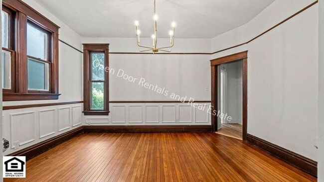 Building Photo - 1209 Rivermet Ave