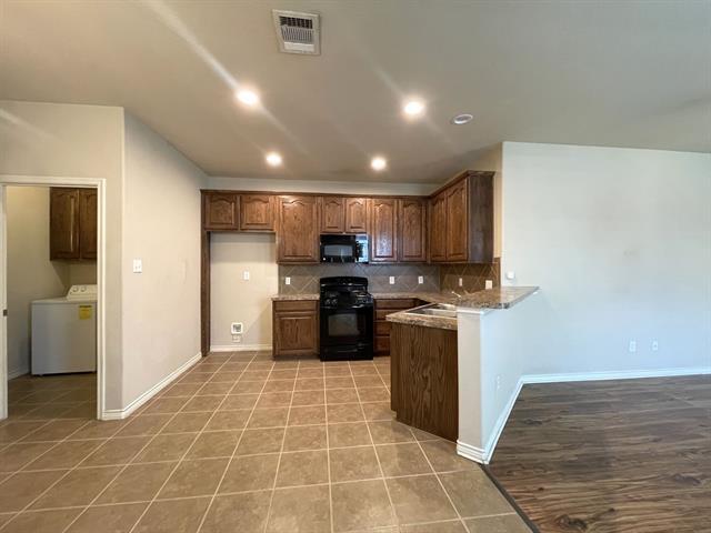 Building Photo - 4909 6 Gun Ln