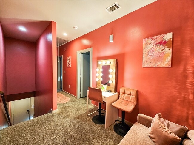 Building Photo - 5910 Shelburne St