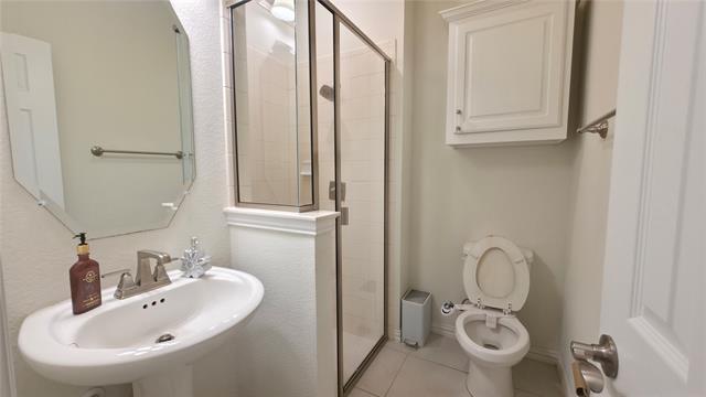 Building Photo - 358 Llano Dr