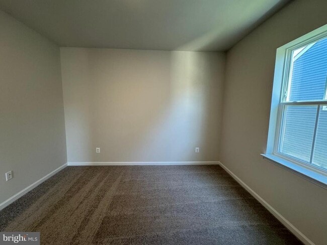 Building Photo - 51 Trout Lily Dr