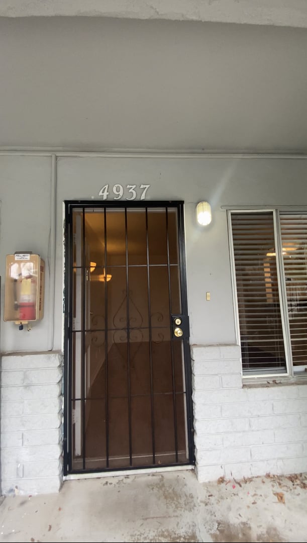 Building Photo - 4937 Coronado Ave