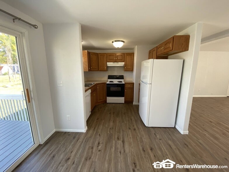 Building Photo - 708 Graceland Ave