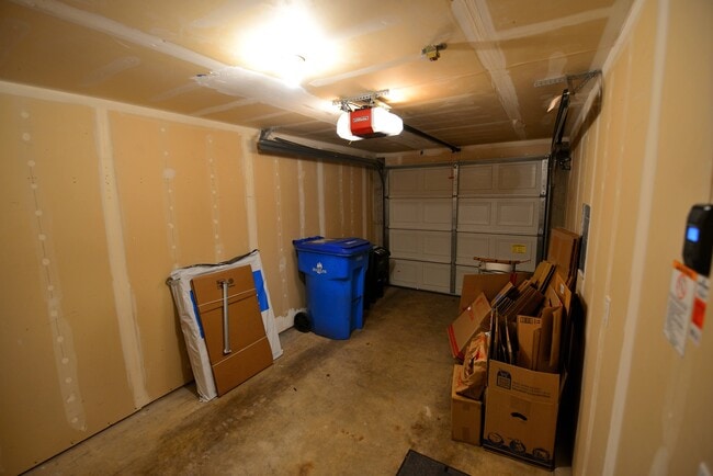 Building Photo - 14538-14512 12th Ave NE