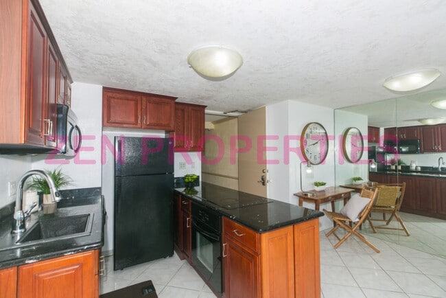 Building Photo - furnished 1 bedroom, 1 bath unit at Island Colony for rent.