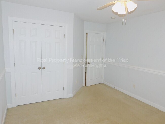 Building Photo - 2804 Mitchell Wood Dr