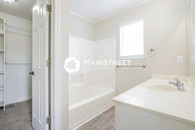 Building Photo - 3 Bedroom Pet-Friendly Home in GALLATIN, T...