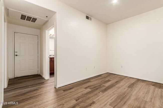 Building Photo - 3302 N 7th St