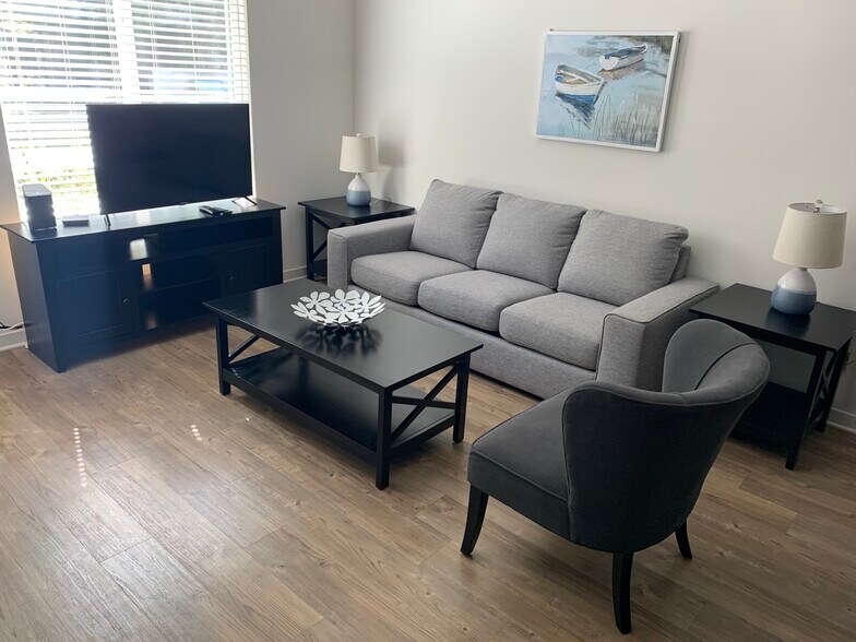 Living Room - 17134 Millikan Ave