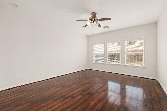Building Photo - 21426 Venture Park Dr