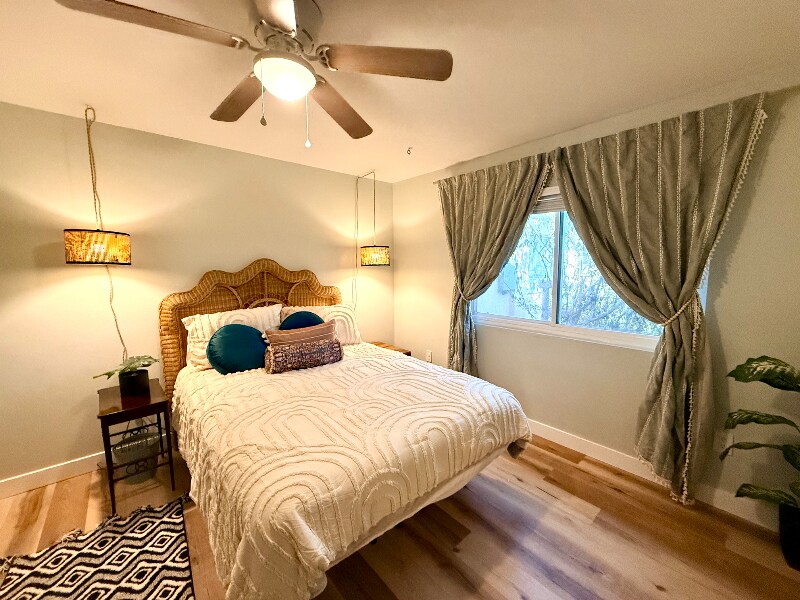 Building Photo - 942 Ruby Dr