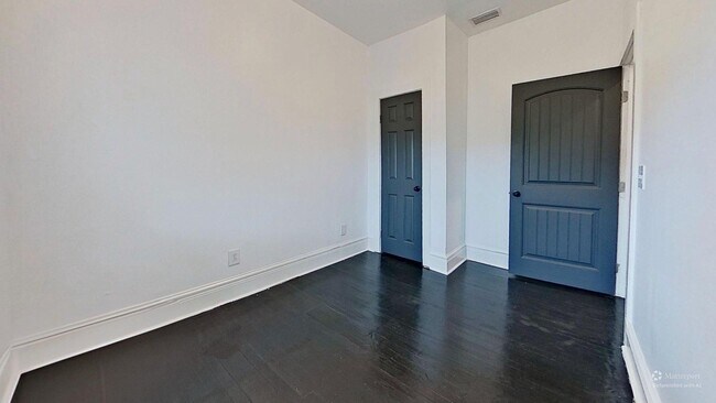 Building Photo - **Charming 3-Bedroom Historic Home with Covered Porch and Large Yard**