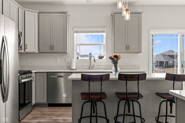 Building Photo - 1399 Hat Band St