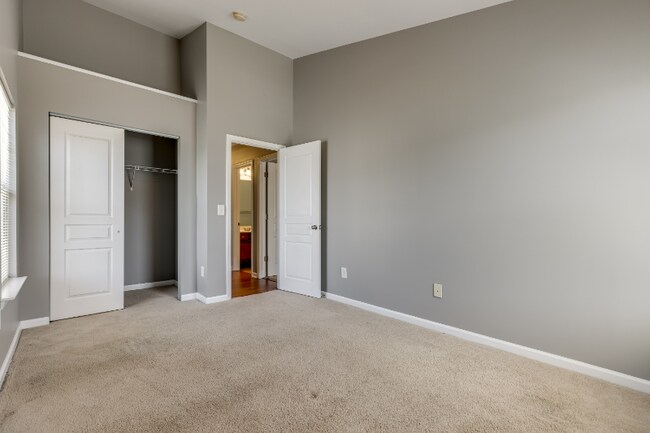 Building Photo - 13606 Calloway Glen Dr
