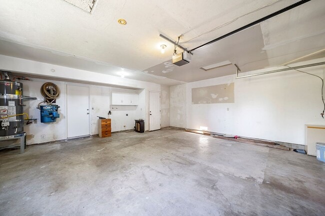 Building Photo - Charming 3 bedroom 2 bath in Escondido!