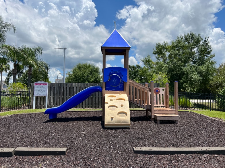 Building Photo - 6431 Cypressdale Dr