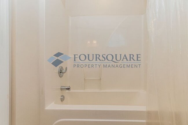 Building Photo - Spacious 3-Bed End Unit Townhome with 2-Car Garage & Private Patio | Prime Kitts Creek Location