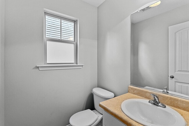 Building Photo - 1132 Sierra Ln