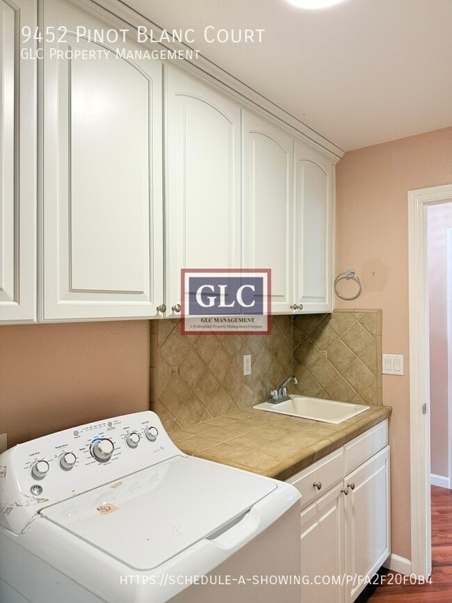 Building Photo - 9452 Pinot Blanc Ct