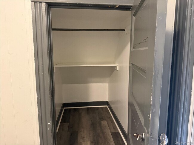 Building Photo - 210 N Hamilton St