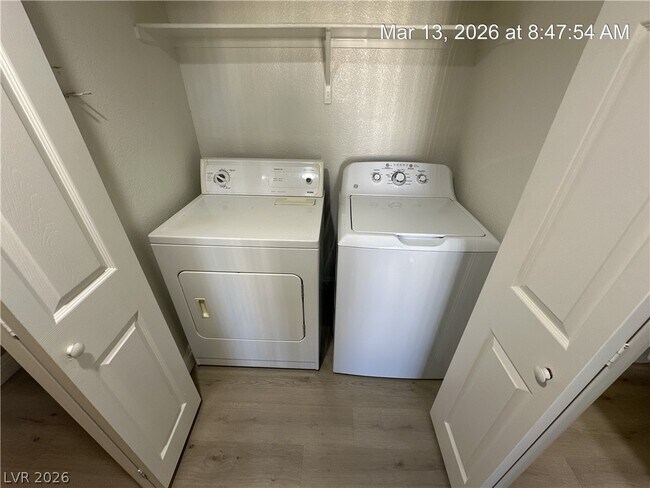 Building Photo - 2801 N Rainbow Blvd