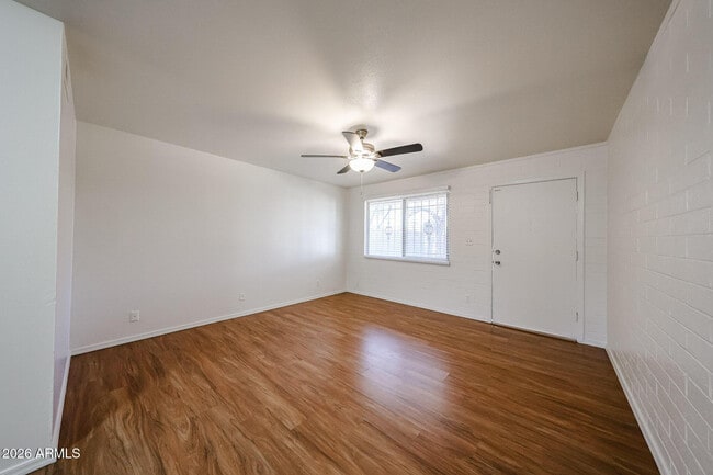 Building Photo - 2226 W Heatherbrae Dr