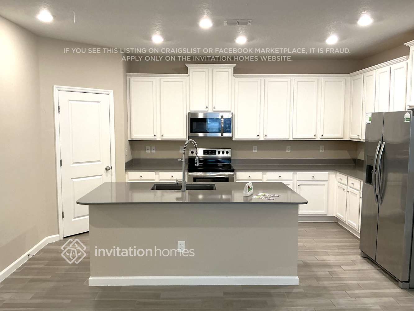 Building Photo - 2403 Laylas Wy