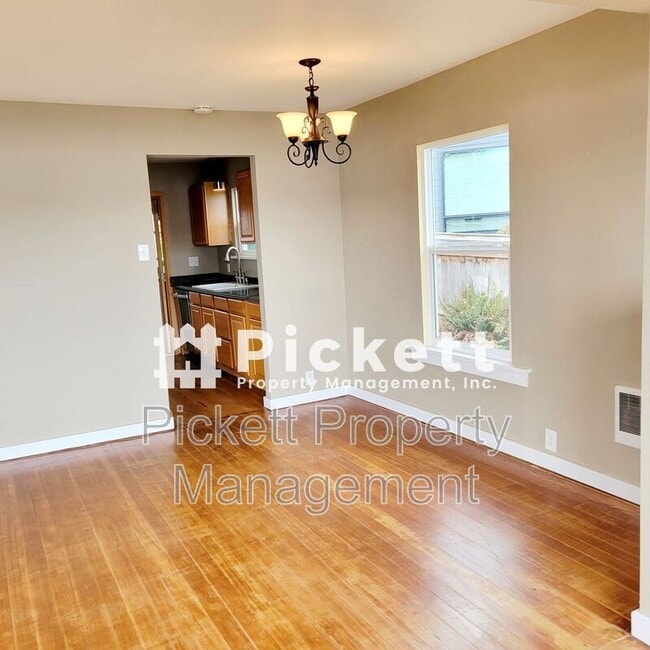 Building Photo - 2821 Erlands Beach Loop NW