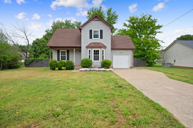 Building Photo - Move-In Specials Available! Single-Family in Oak Grove, KY!