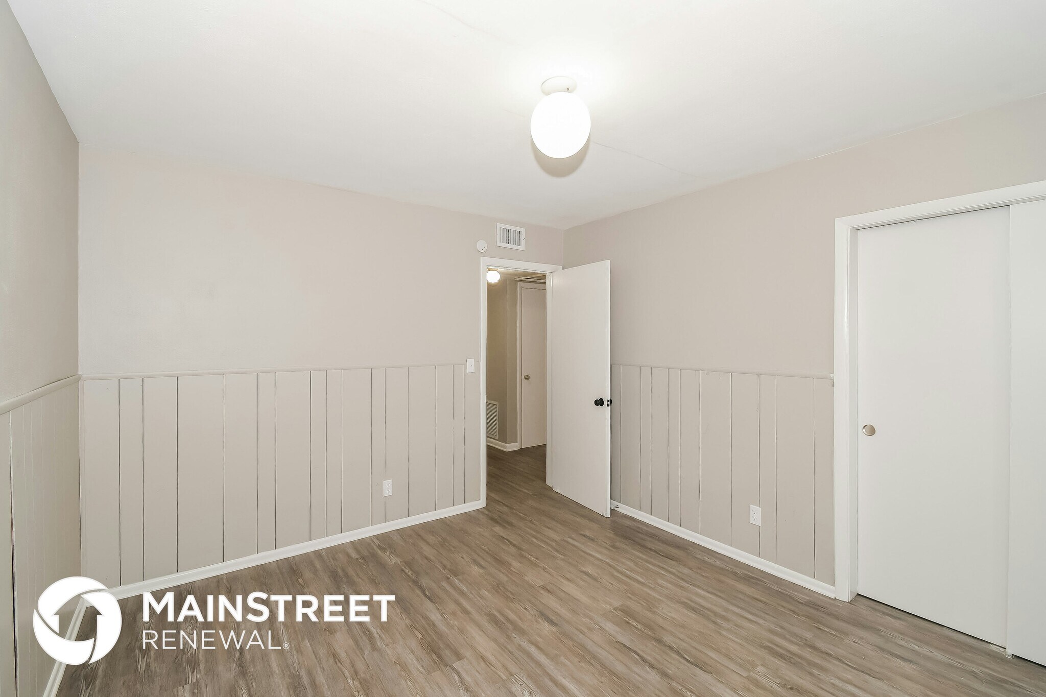 Building Photo - 6238 Green Pine Ln