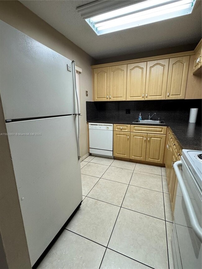 Building Photo - 7747 SW 86th St