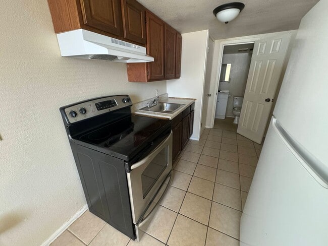 Building Photo - 3313 Cranford Ave