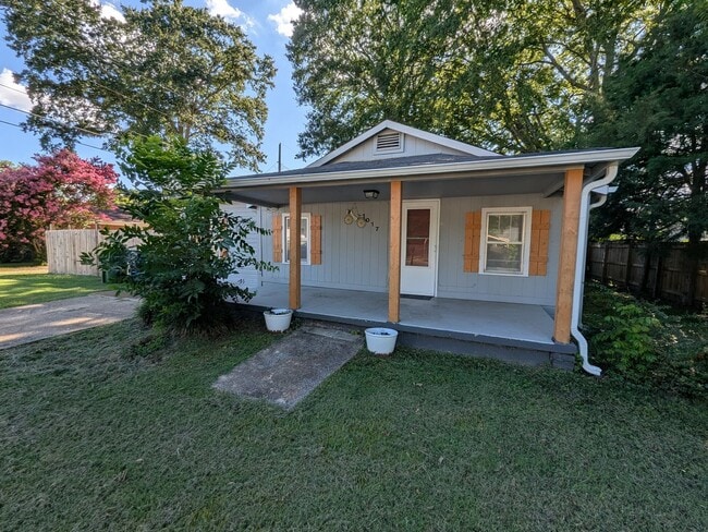 Building Photo - England1017