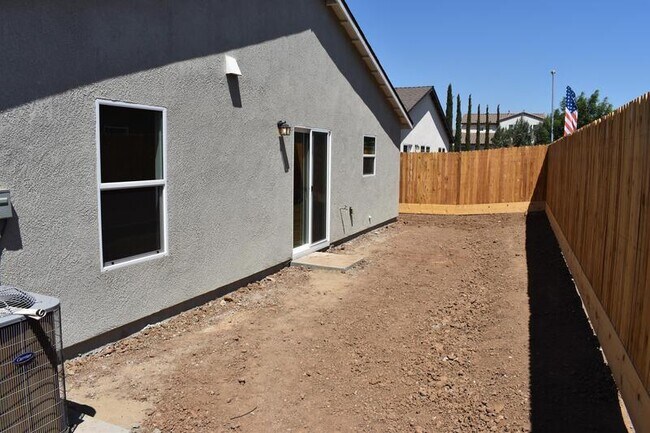 Building Photo - 1318 Eagle Ridge Court