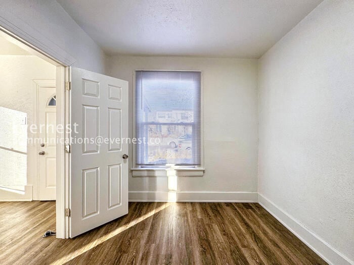 Building Photo - 4902 Meade St