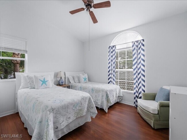 Building Photo - 4910 Cougar Ct N