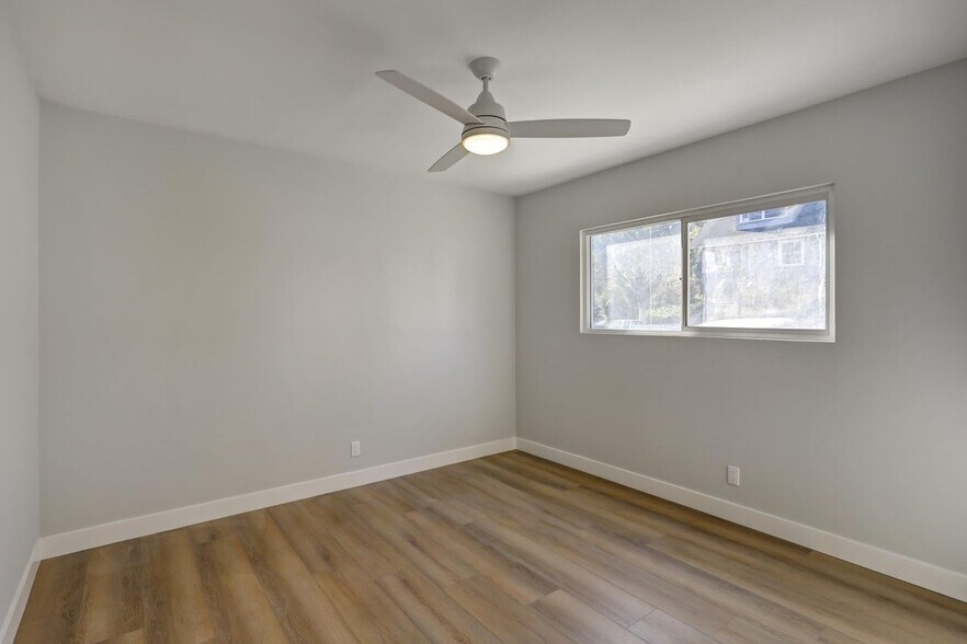 Building Photo - 644 Pier Ave