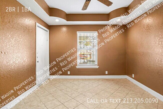 Building Photo - 236 E Dullnig Ct