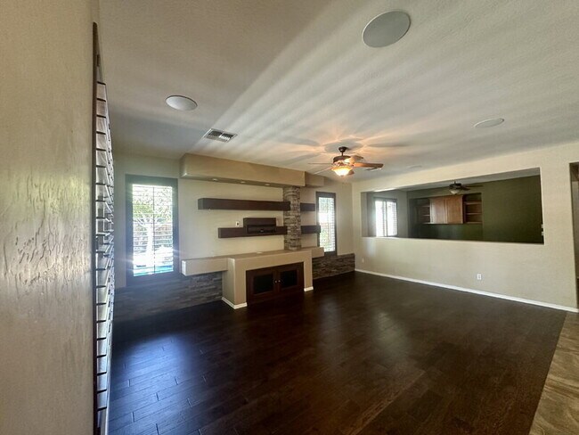 Building Photo - 4178 S White Dr