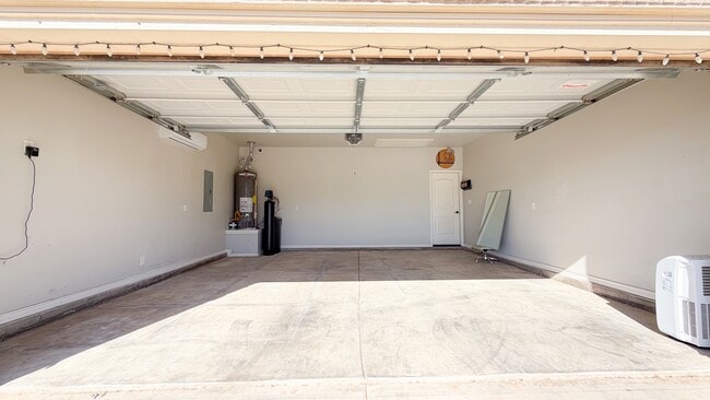 Building Photo - 1617 Twin Falls Dr