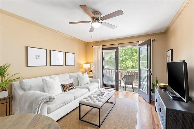 Building Photo - 48 Peachtree Ave NE