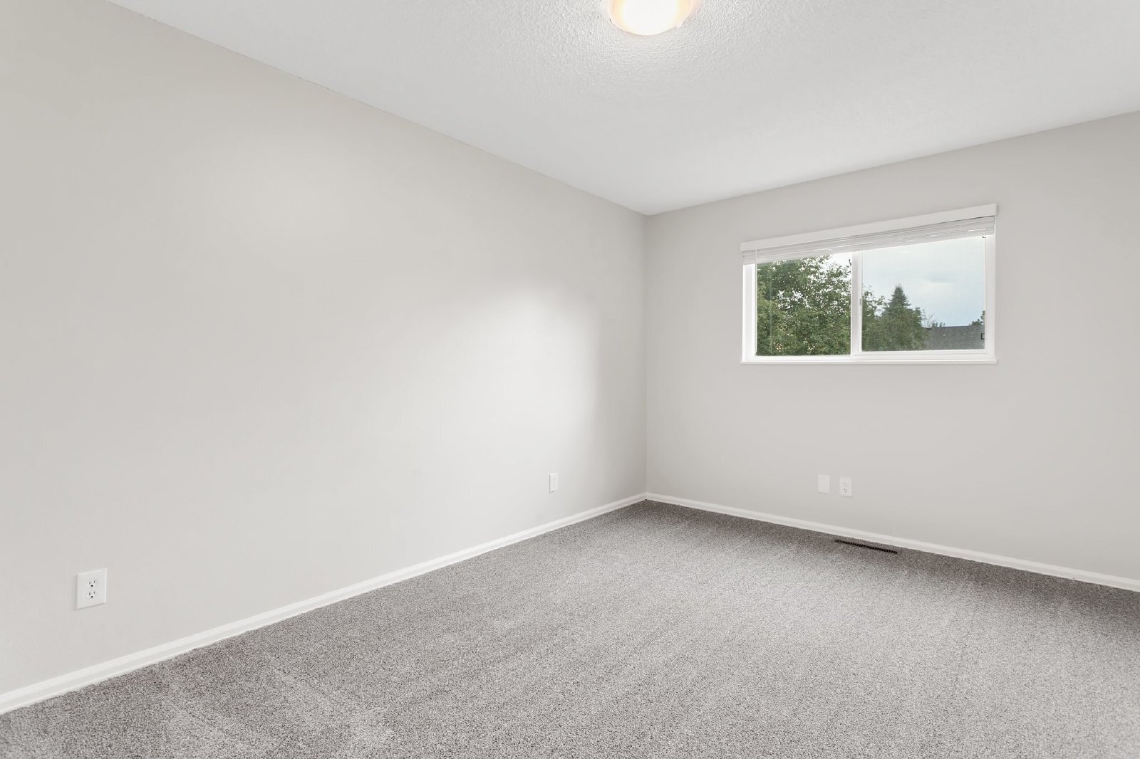 Building Photo - Renovated 4-Bedroom Home with Finished Bas...