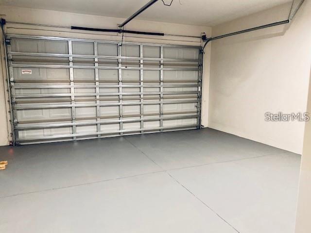 Building Photo - 1950 Lake Ridge Blvd