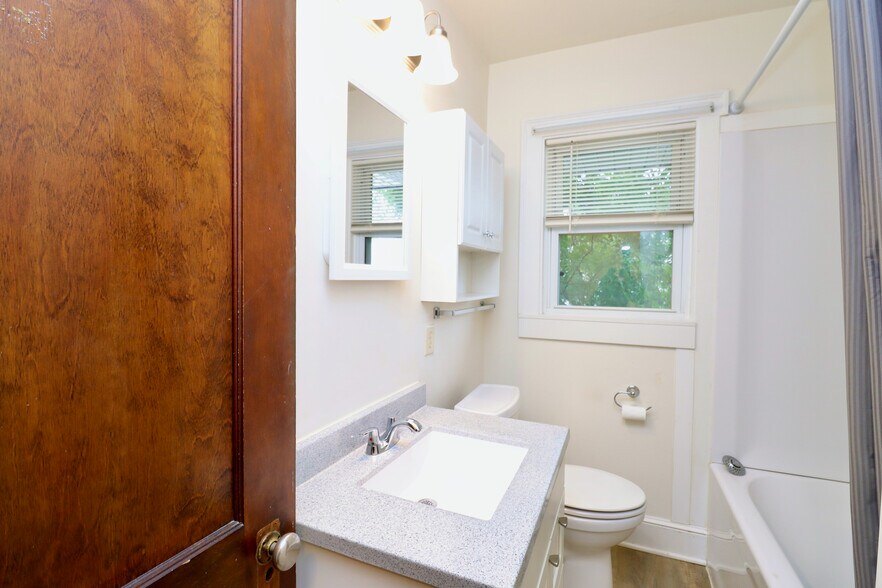 Building Photo - 744 Central Ave