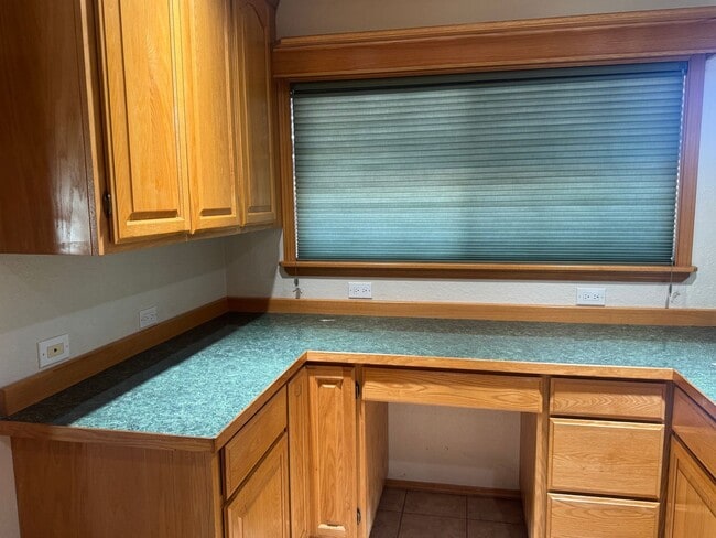 Building Photo - 519 San Remo St