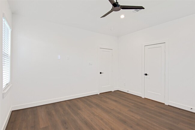 Building Photo - 2761 Sunny Briar Dr