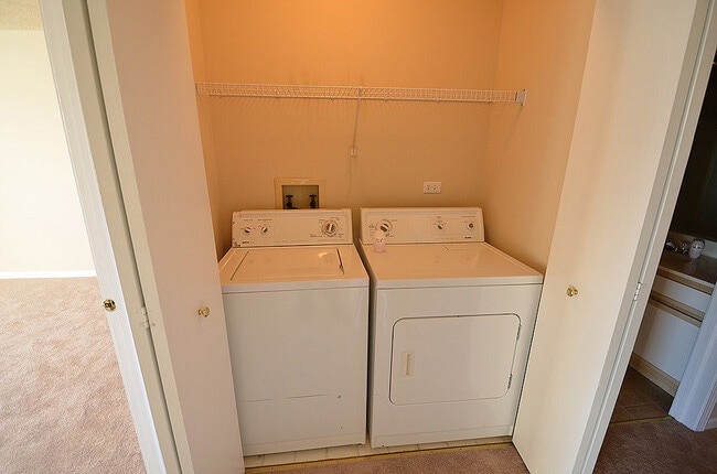 Building Photo - 439 Valley Forge Ct