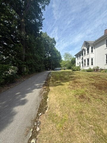 Building Photo - 64 Linwood Ave