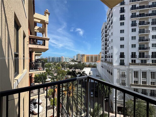 Building Photo - 55 Merrick Wy